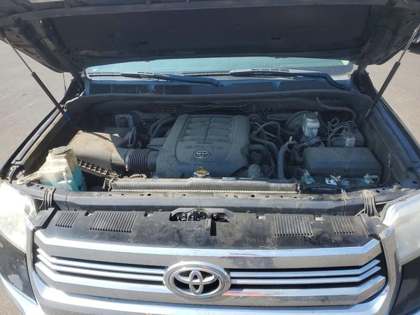 2016 TOYOTA TUNDRA