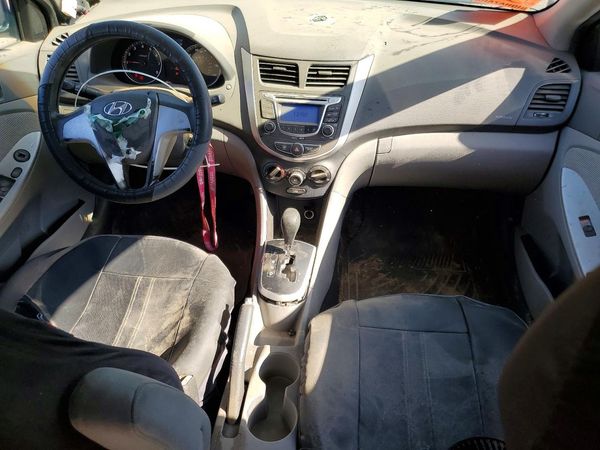 2012 HYUNDAI ACCENT