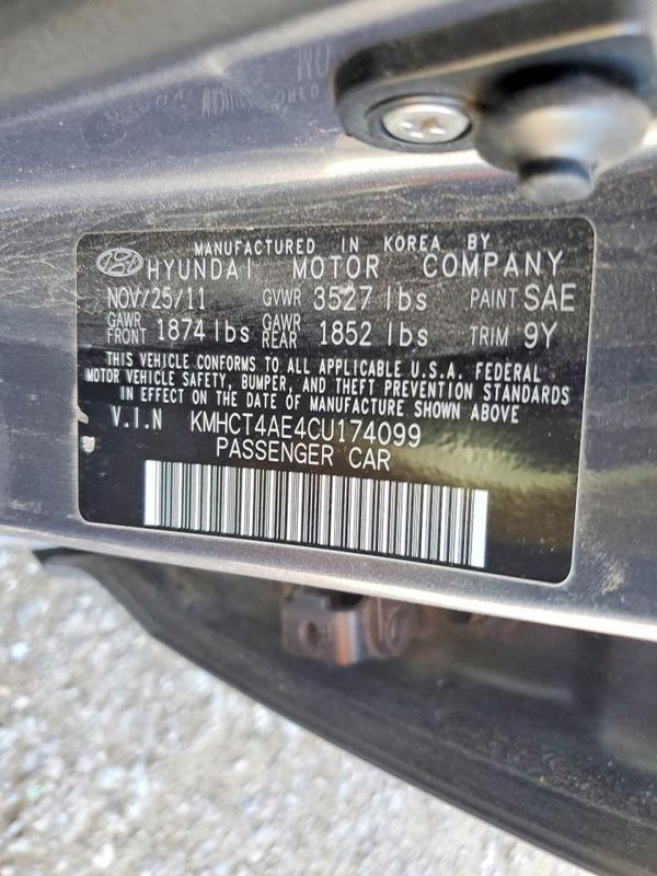 2012 HYUNDAI ACCENT