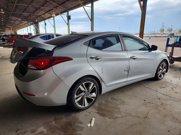 2014 HYUNDAI ELANTRA GLS(Middle)