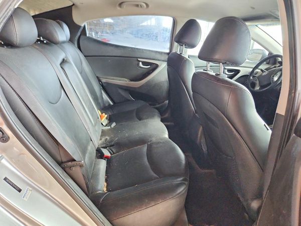 2014 HYUNDAI ELANTRA GLS(Middle)