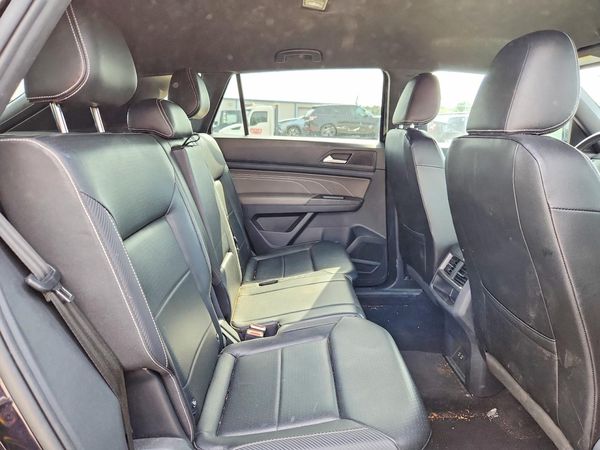2022 VOLKSWAGEN ATLAS CROSS SPORT SE w/ Tech