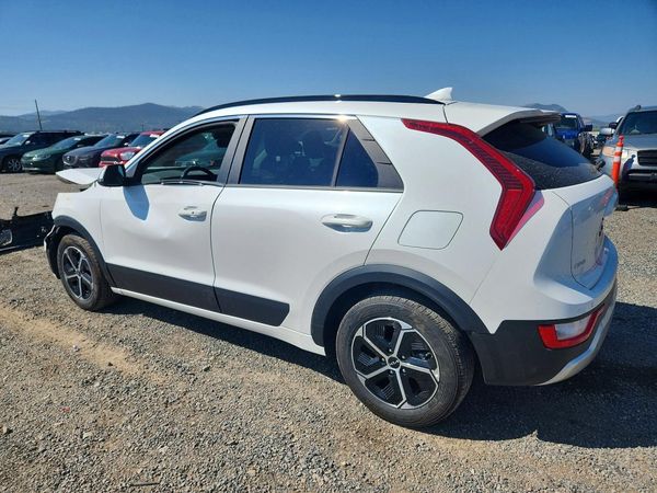2024 KIA NIRO EX