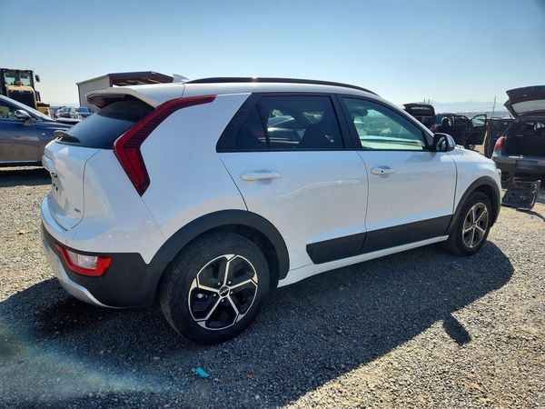 2024 KIA NIRO EX