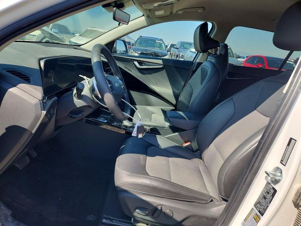 2024 KIA NIRO EX