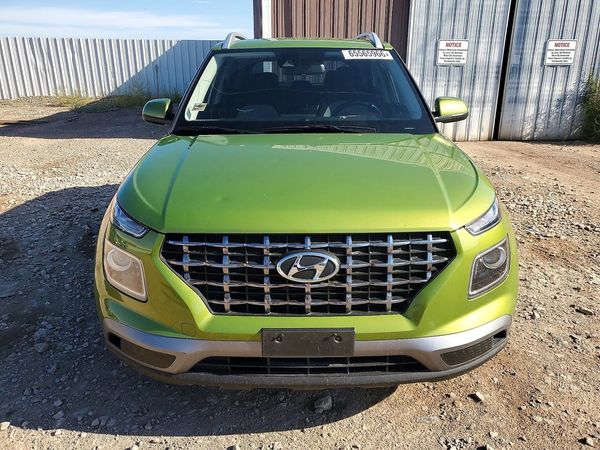 2021 HYUNDAI VENUE SEL & Denim