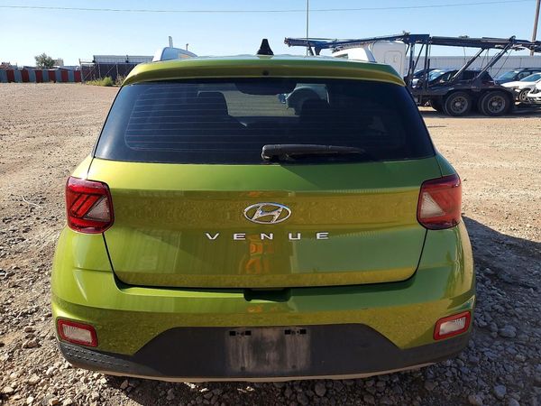 2021 HYUNDAI VENUE SEL & Denim
