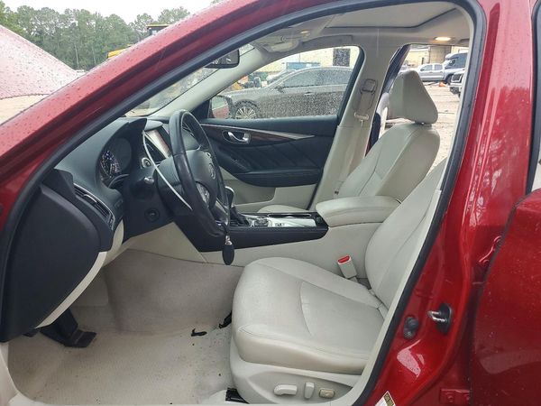 2016 INFINITI Q50