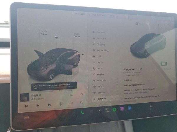 2023 TESLA MODEL Y