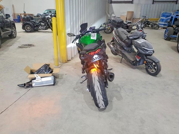 2025 KAWASAKI ZX1100
