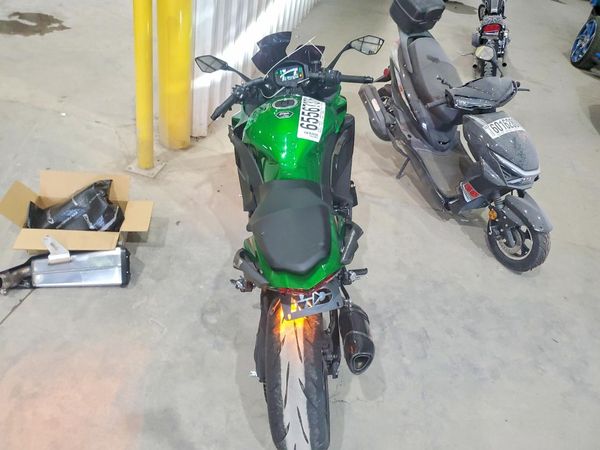 2025 KAWASAKI ZX1100