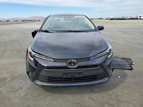2026 TOYOTA COROLLA