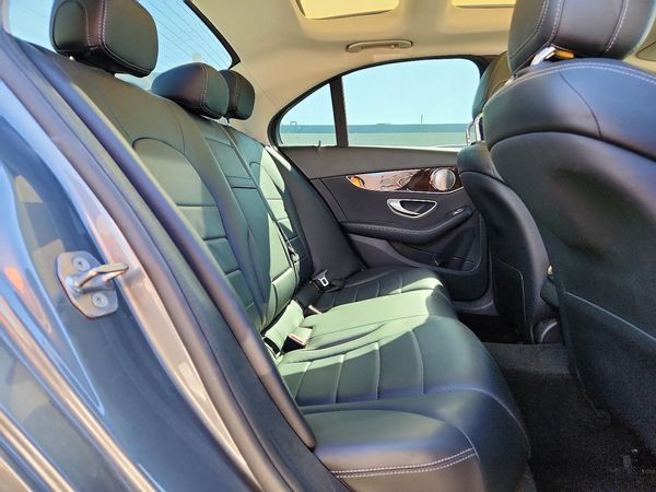 2017 MERCEDES-BENZ C C300-4M