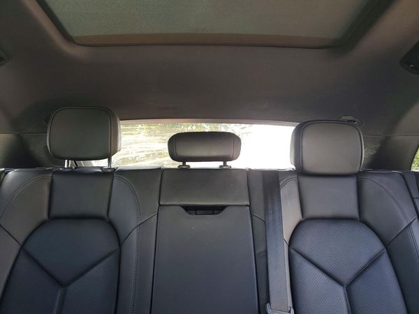 2017 PORSCHE MACAN