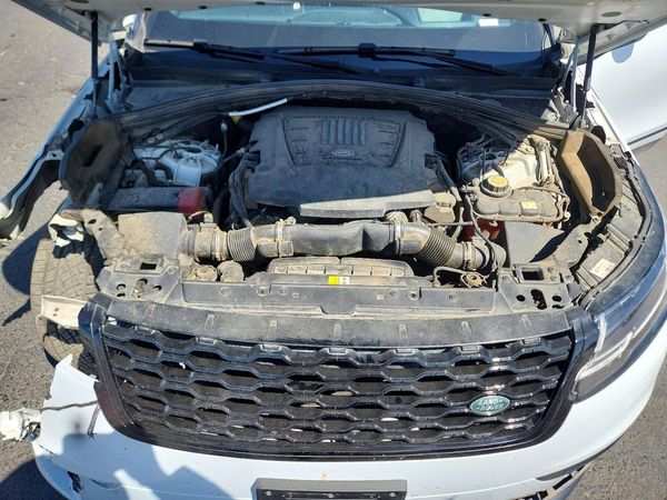 2019 LAND ROVER RANGE ROVER VELAR R-Dynamic HSE