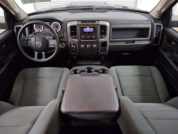 2020 RAM 1500 CLASSIC Tradesman, ST