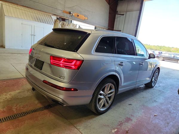 2018 AUDI Q7 quattro Prestige