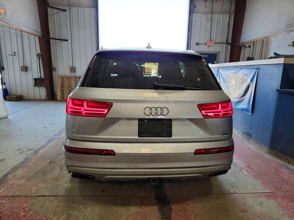 2018 AUDI Q7 quattro Prestige