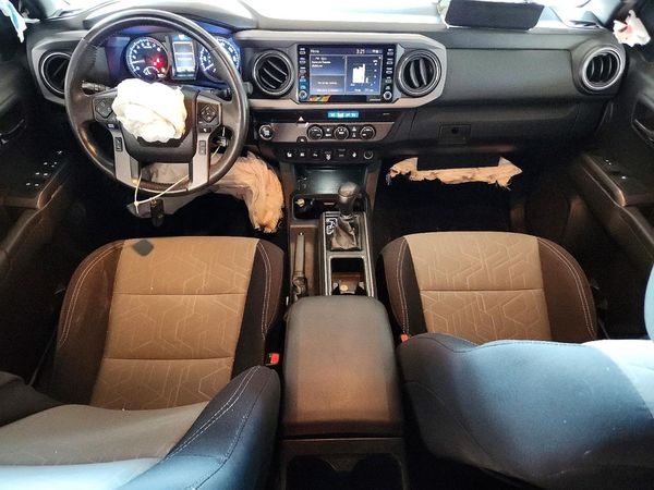 2022 TOYOTA TACOMA SR5