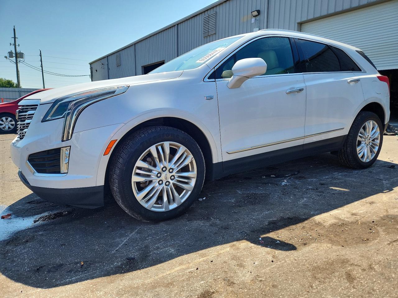 2017 CADILLAC XT5