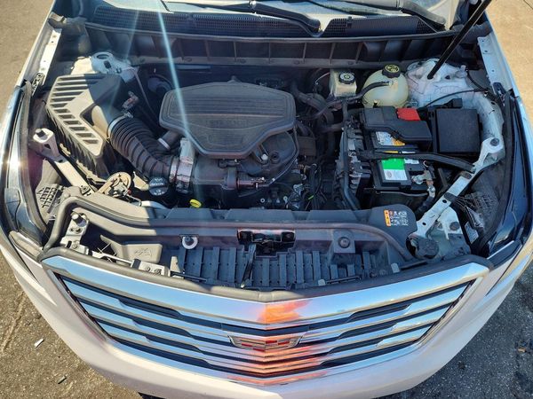 2017 CADILLAC XT5