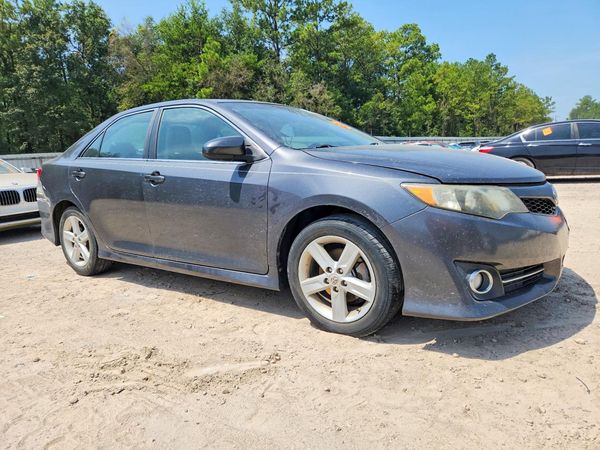 2012 TOYOTA CAMRY — Passenger 3/4