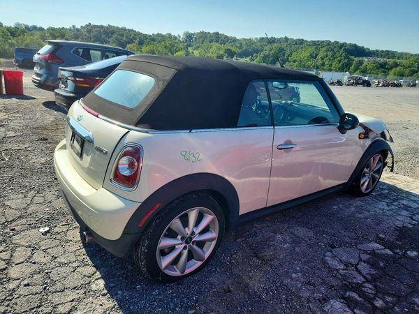 2015 MINI COOPER