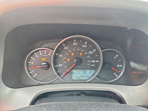 2016 TOYOTA RAV4 LE (X Grade)