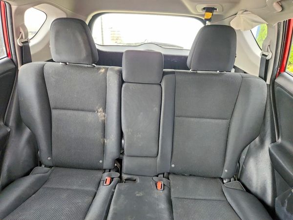 2016 TOYOTA RAV4 LE (X Grade)
