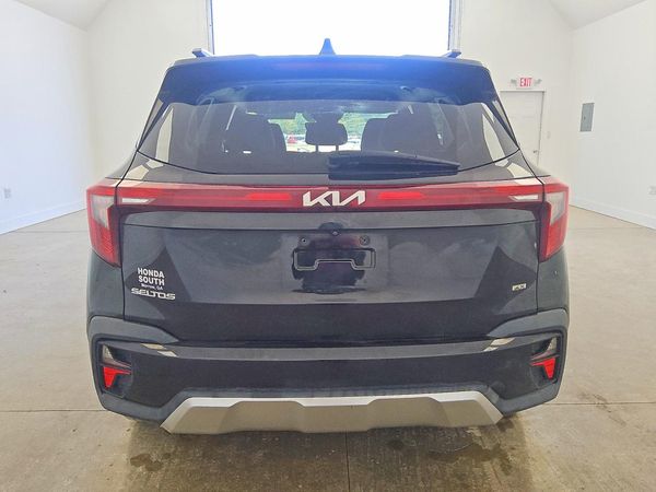 2024 KIA SELTOS S, X-Line