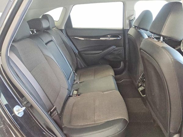 2024 KIA SELTOS S, X-Line