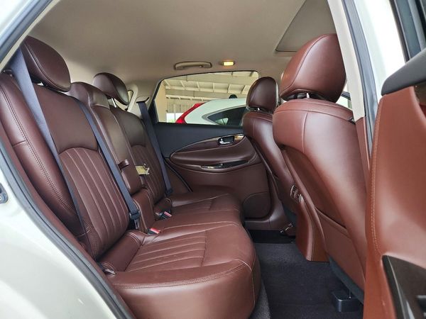 2017 INFINITI QX50