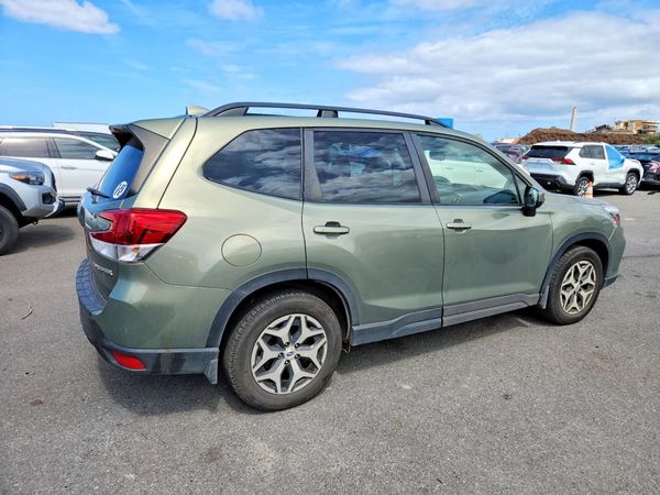 2021 SUBARU FORESTER Premium
