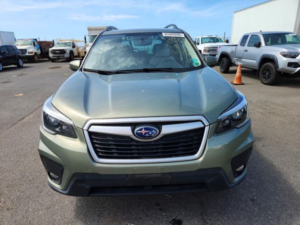 2021 SUBARU FORESTER Premium