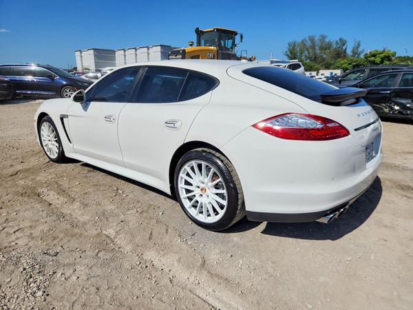 2012 PORSCHE PANAMERA S (2WD), 4S (4WD)