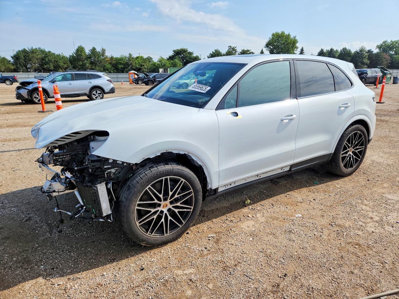 2024 PORSCHE CAYENNE