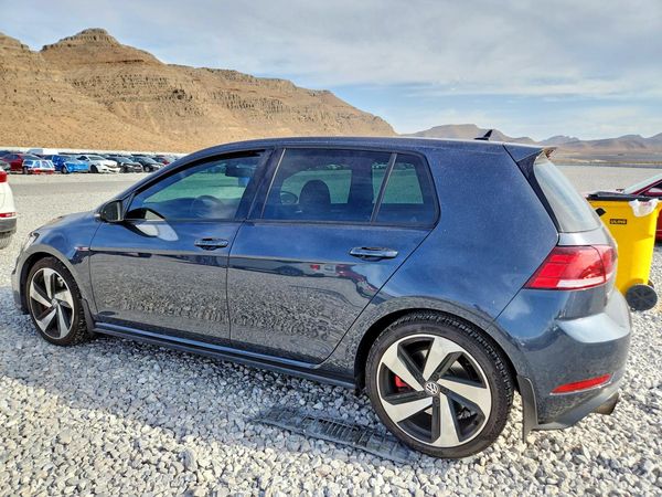 2018 VOLKSWAGEN GTI