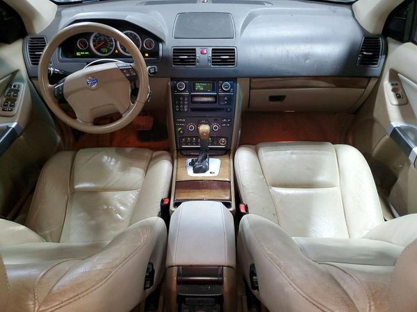 2012 VOLVO XC90