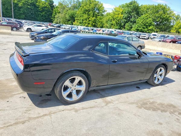 2013 DODGE CHALLENGER Base