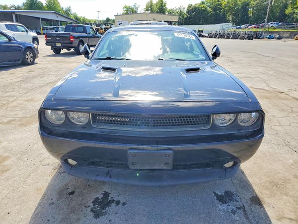 2013 DODGE CHALLENGER Base