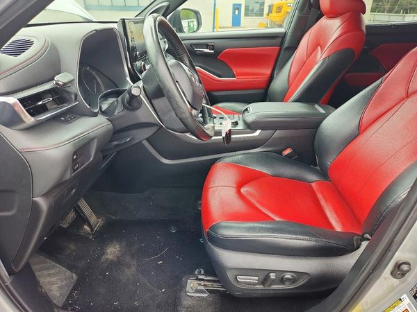 2021 TOYOTA HIGHLANDER XSE Nav & JBL