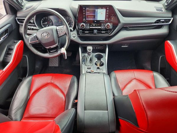 2021 TOYOTA HIGHLANDER XSE Nav & JBL