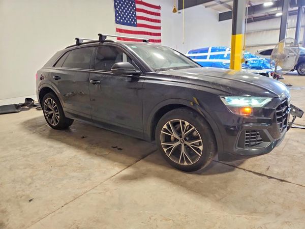 2021 AUDI Q8 quattro Premium