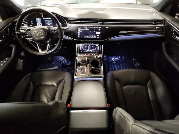 2021 AUDI Q8 quattro Premium