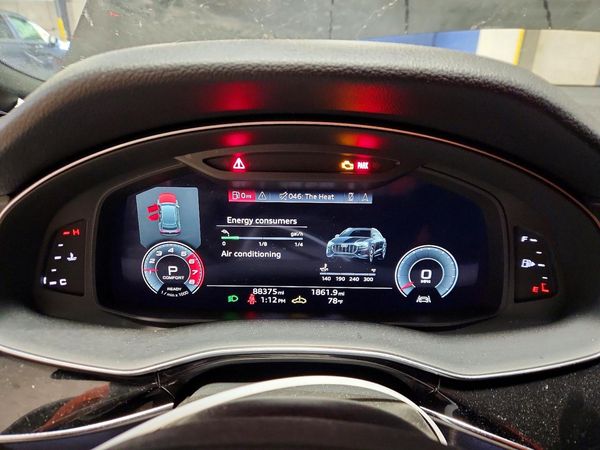 2021 AUDI Q8 quattro Premium