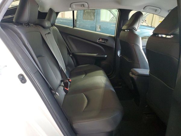 2022 TOYOTA PRIUS