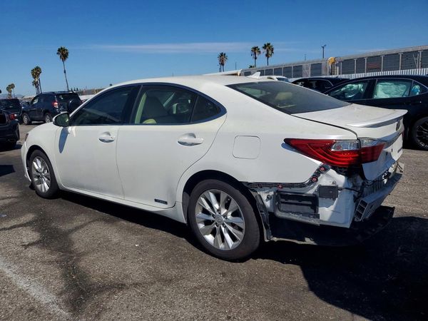 2013 LEXUS ES 300h