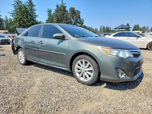 2013 TOYOTA CAMRY
