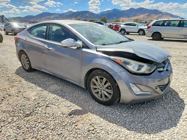2015 HYUNDAI ELANTRA GLS(Middle)