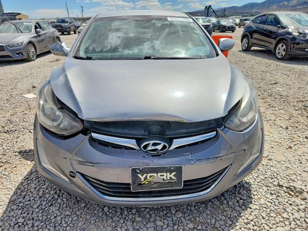 2015 HYUNDAI ELANTRA GLS(Middle)